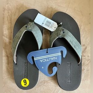 NWT Nautica Men's Army Green and Black Sandals